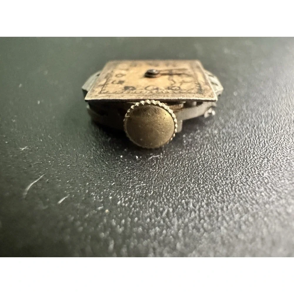 Vintage Benrus AE 13 Watch Movement 17 Jewels Swiss Made Square Dial‎ Untested